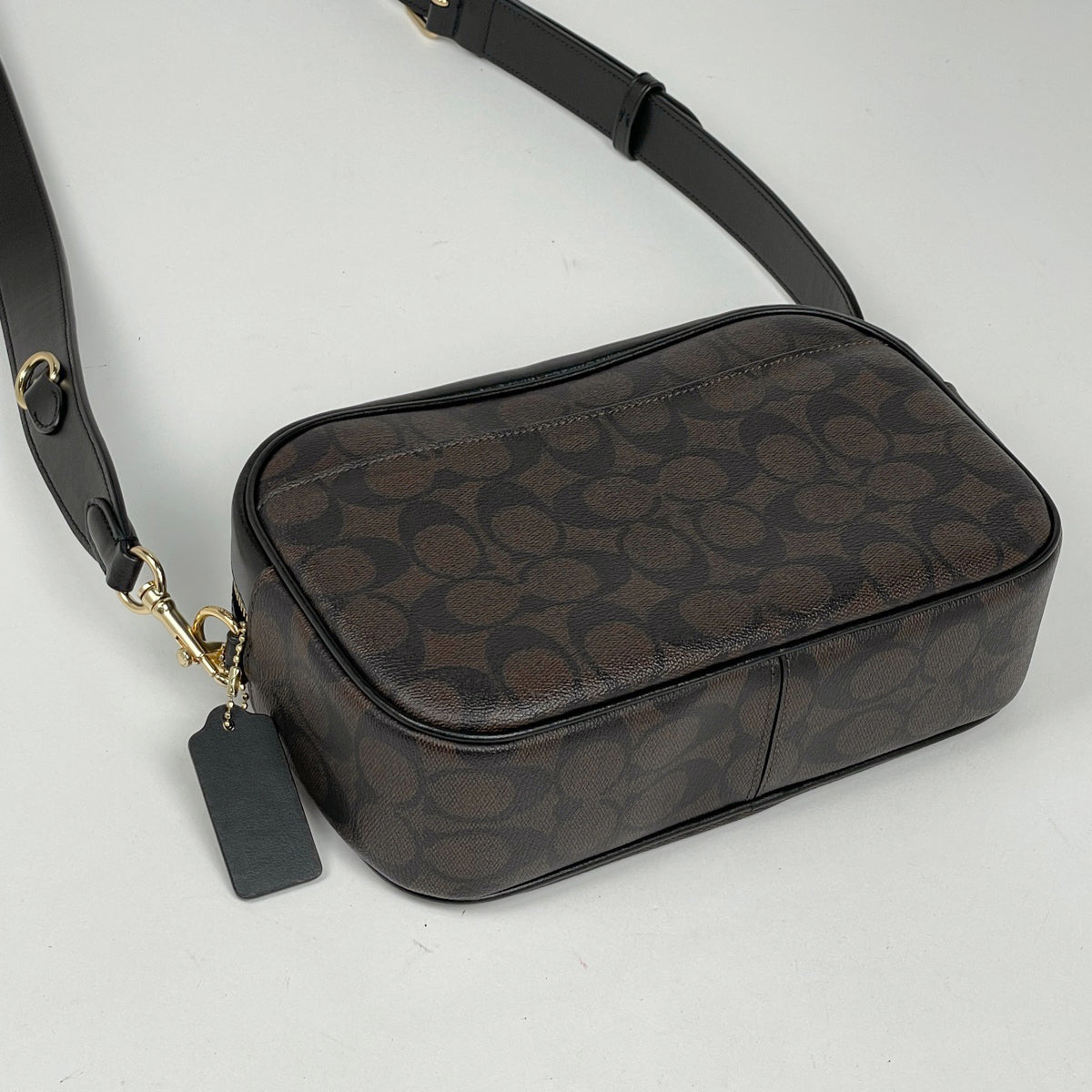 美品✨COACH グラハム ワッペン シグネチャー カメラバッグ バイセル公式】コーチ ジェイミー カメラ バッグ シグネチャー