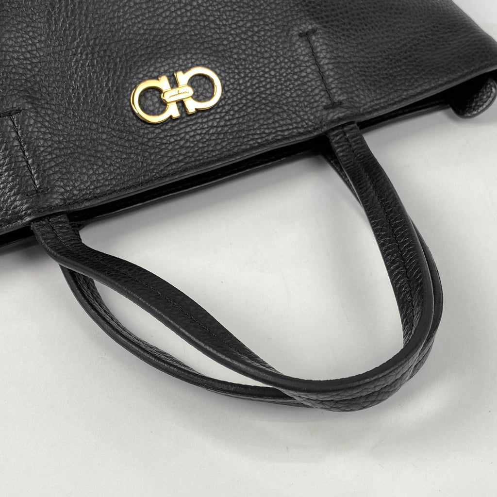 サルヴァトーレフェラガモ ガンチーニ ハンドバッグ トートバッグ ハンドバッグ レザー ブラック D764 レディース 【中古】brbag