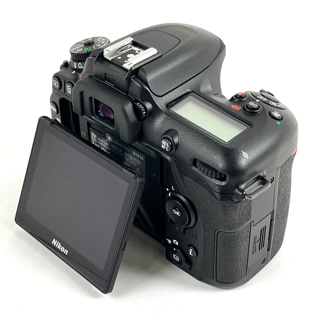 ニコン Nikon D7500 ボディ デジタル 一眼レフカメラ 【中古】cambb