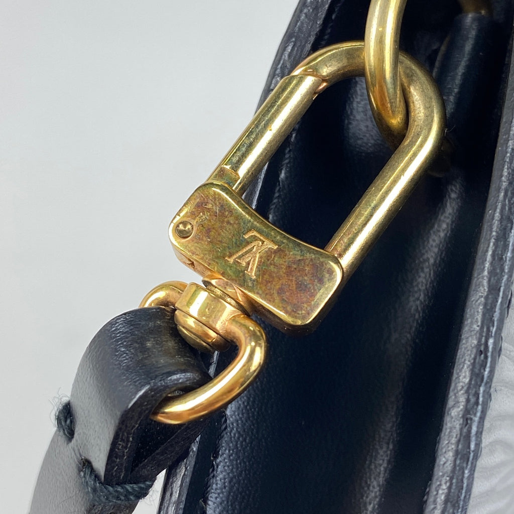 ルイ・ヴィトン ポシェット アクセソワール メイク コスメ ハンドバッグ アクセサリーポーチ エピ ノワール(ブラック) M52942 レディース 【中古】brbag