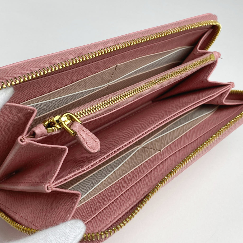 プラダ ロゴ ラウンドファスナー 長財布 札入れ 小銭入れ ラウンドジップ 長財布 レザー ピンク レディース 【中古】brbag