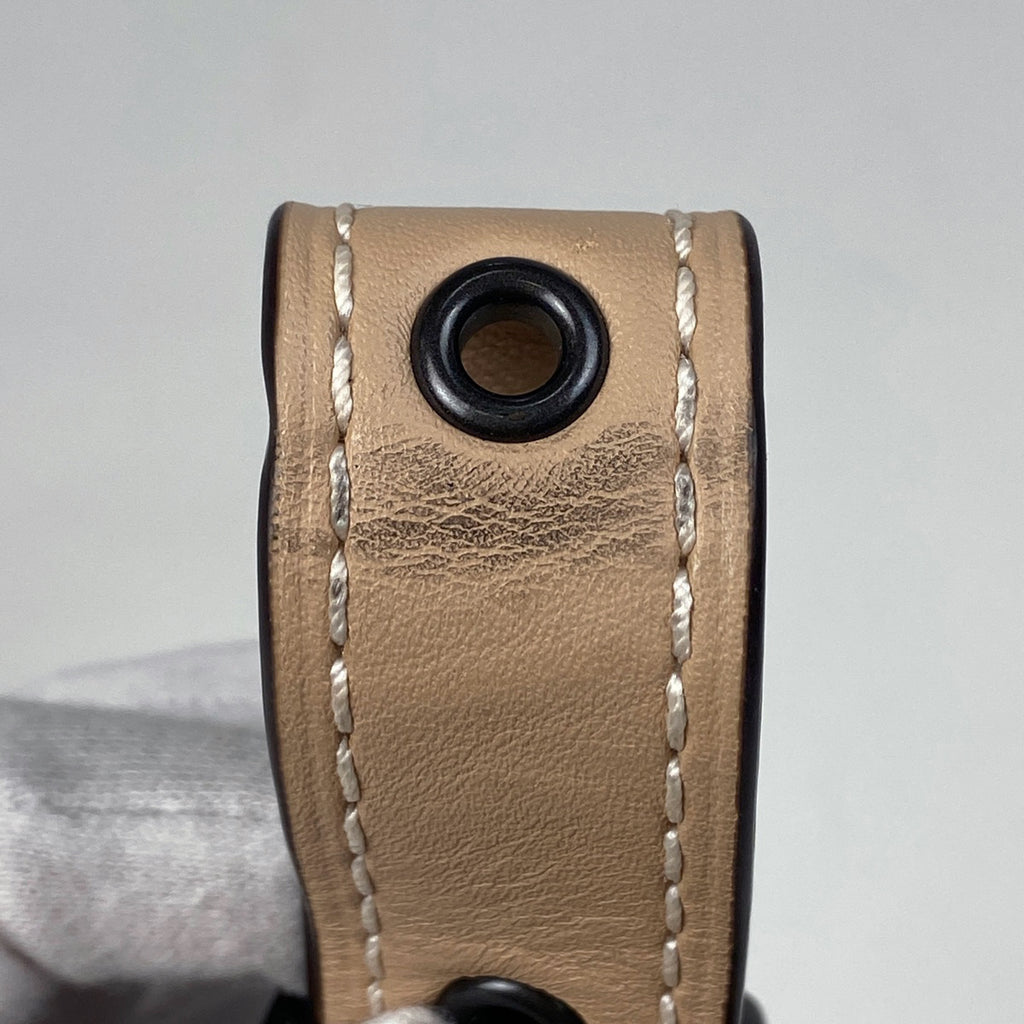 コーチ ロゴ フラワー ショルダーバッグ 斜め掛け ショルダーバッグ レザー ベージュ 38195 レディース 【中古】brbag