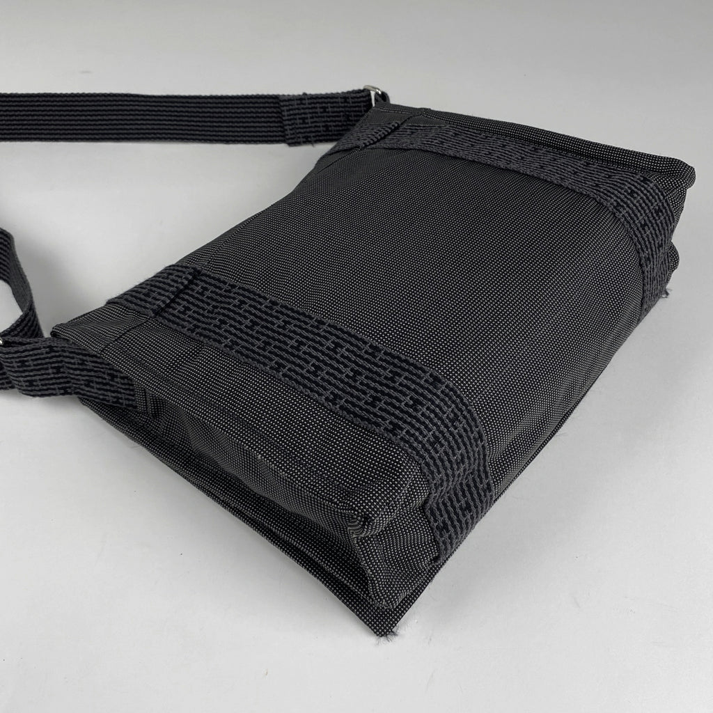 エルメス エールライン バサスPM Hロゴ ショルダーバッグ ナイロンキャンバス グレー レディース 【中古】brbag