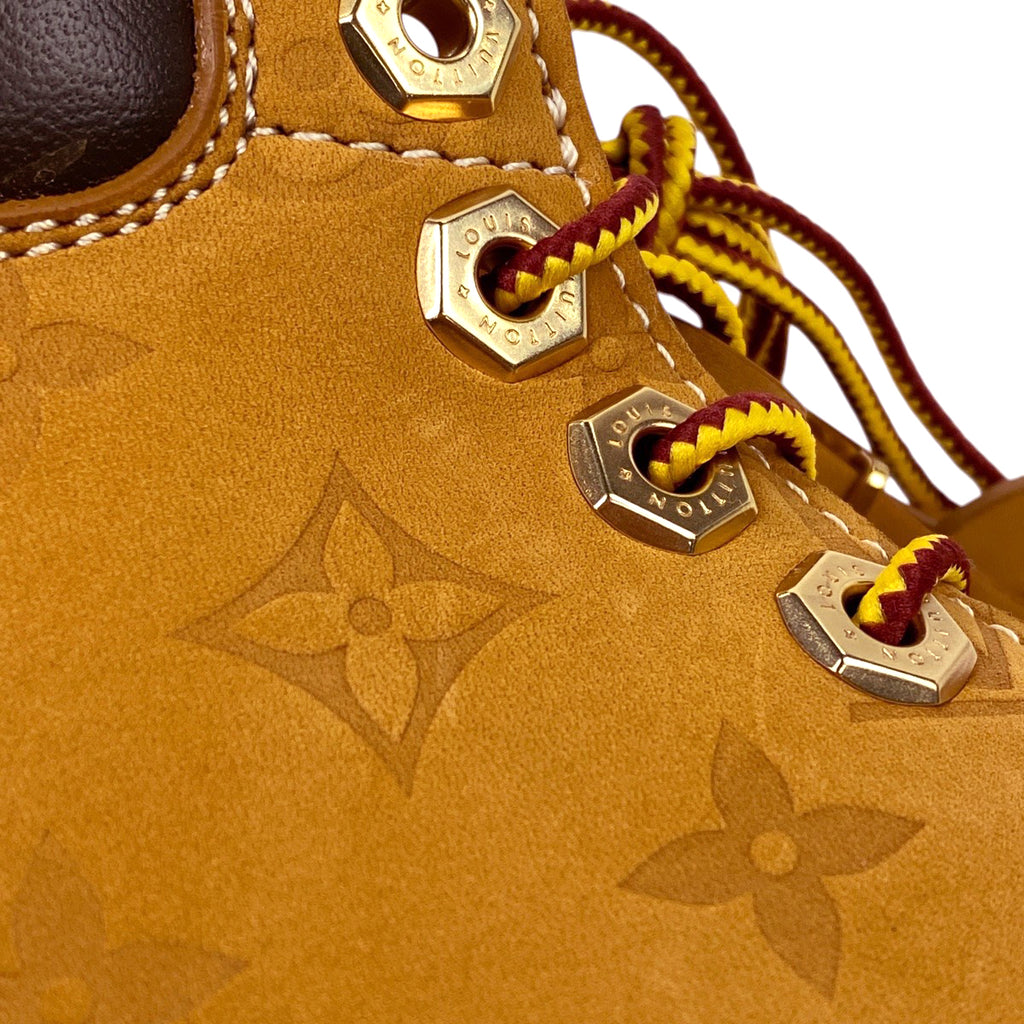 ルイ・ヴィトン 6インチ アンクルブーツ Timberland モノグラム エンボスド  靴 ショートブーツ レザー ベージュ メンズ 【中古】brapp