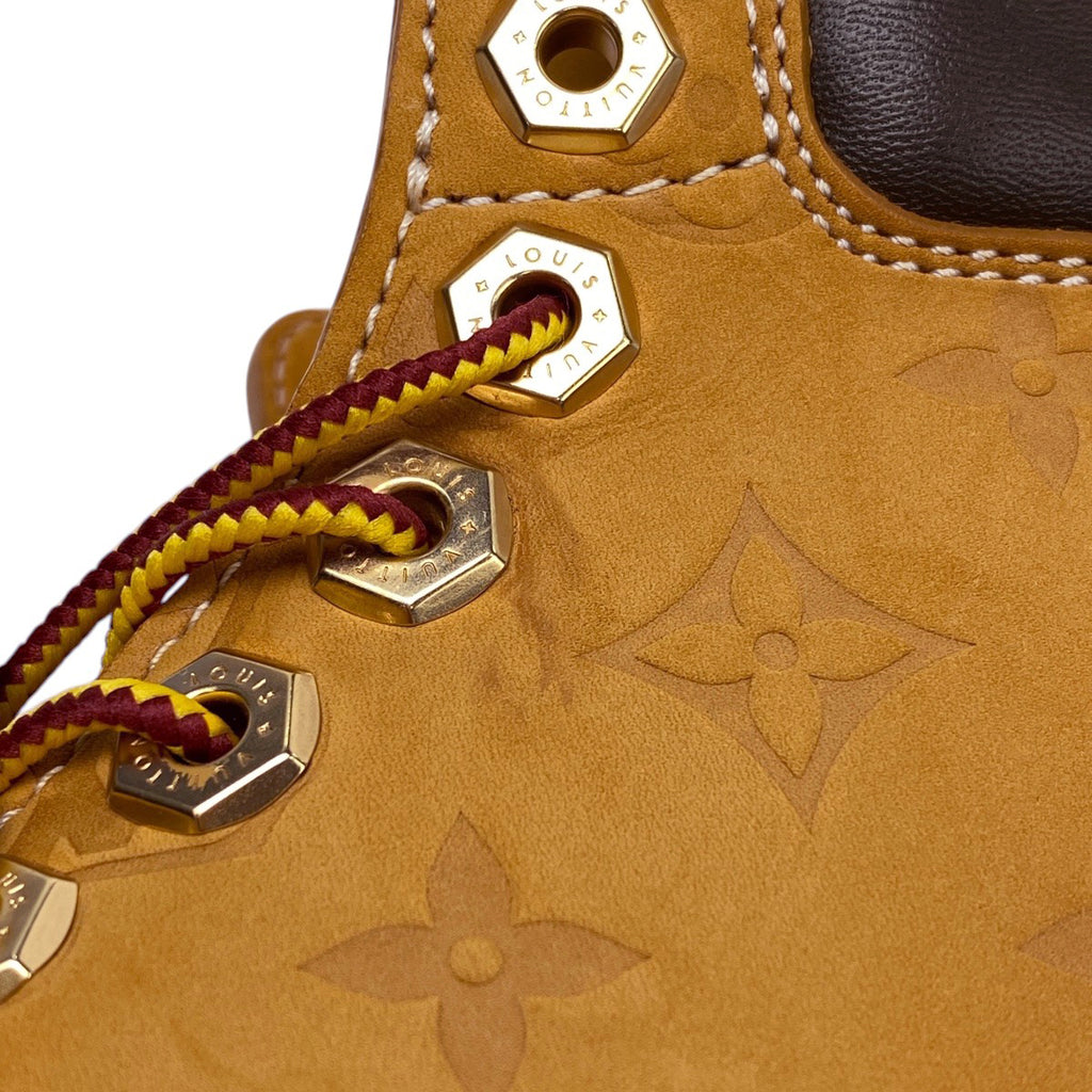 ルイ・ヴィトン 6インチ アンクルブーツ Timberland モノグラム エンボスド  靴 ショートブーツ レザー ベージュ メンズ 【中古】brapp