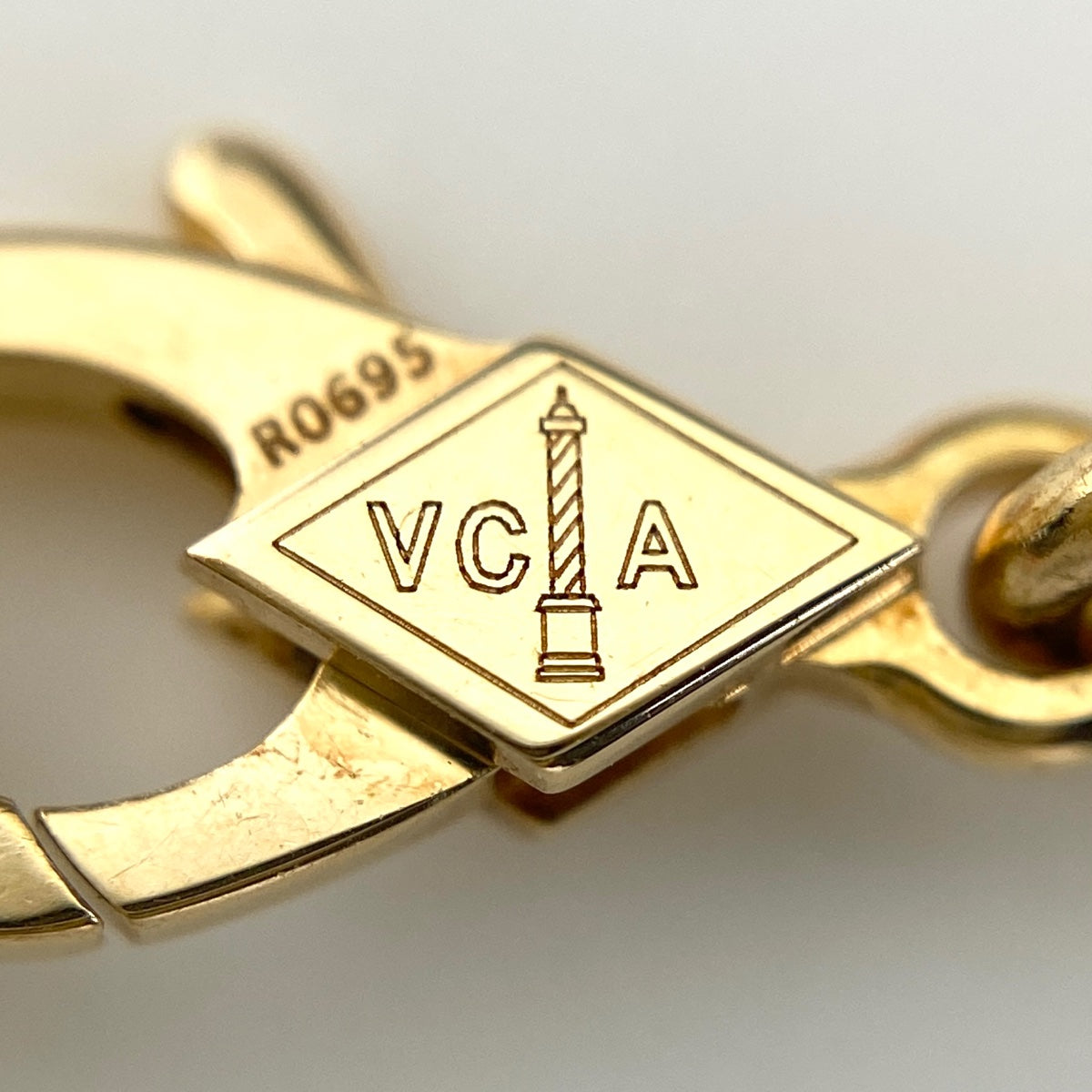 大阪万博！！ペルー館のアルパカちゃんとワイルロブレスレット、セットでお得〜！！！ バイセル公式】ヴァンクリーフ＆アーペル ヴィンテージ