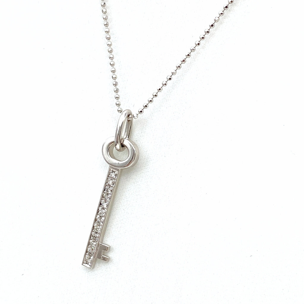 ヨンドシー キーモチーフ デザインネックレス WG ホワイトゴールド ペンダント メレダイヤ 鍵 ネックレス K18 WG ダイヤモンド レディース 【中古】brjwl
