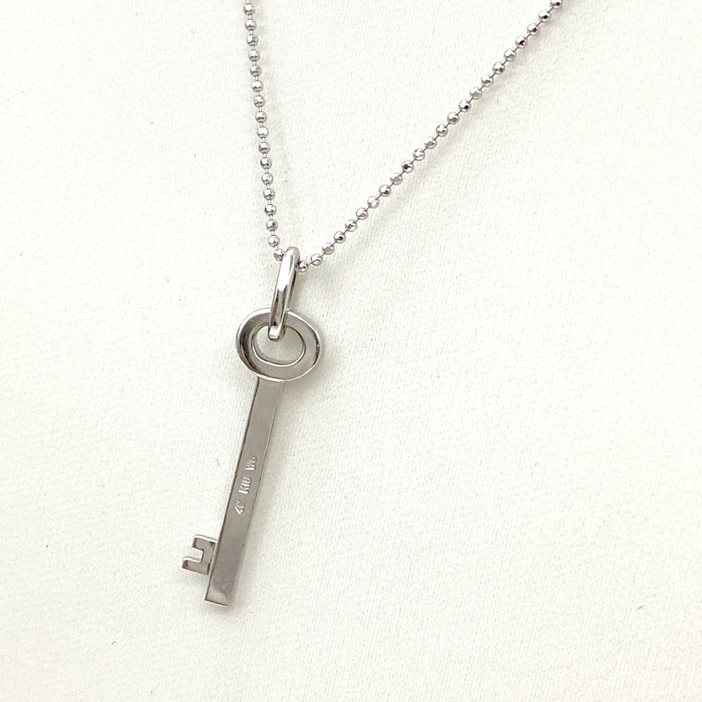 ヨンドシー キーモチーフ デザインネックレス WG ホワイトゴールド ペンダント メレダイヤ 鍵 ネックレス K18 WG ダイヤモンド レディース 【中古】brjwl