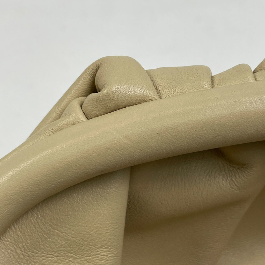 ボッテガヴェネタ ミニ ザ ポーチ ショルダーバッグ がま口 ショルダーバッグ レザー ベージュ レディース 【中古】brbag