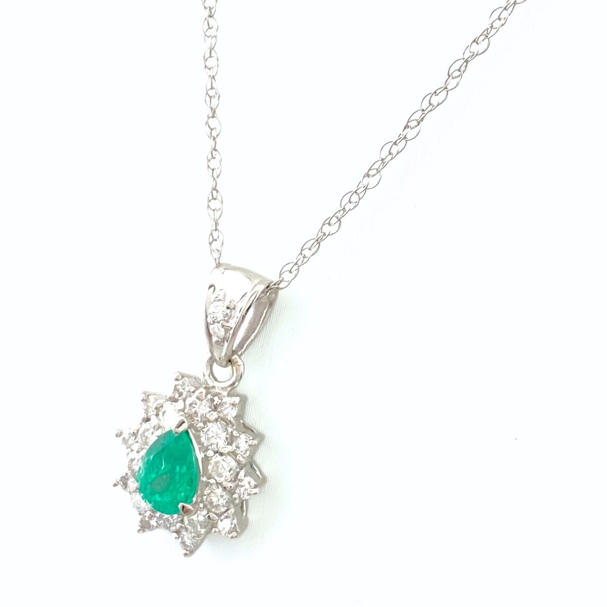 pt900 pt850 天然エメラルド 0.13ct ネックレス