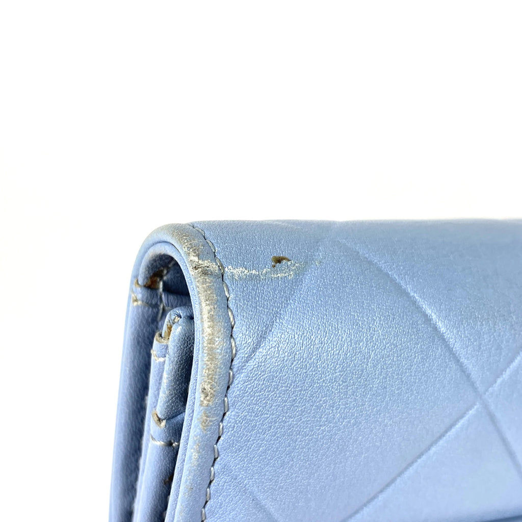 シャネル ロゴ 二つ折り財布 マトラッセ 二つ折り財布 レザー ライトブルー レディース 【中古】brbag