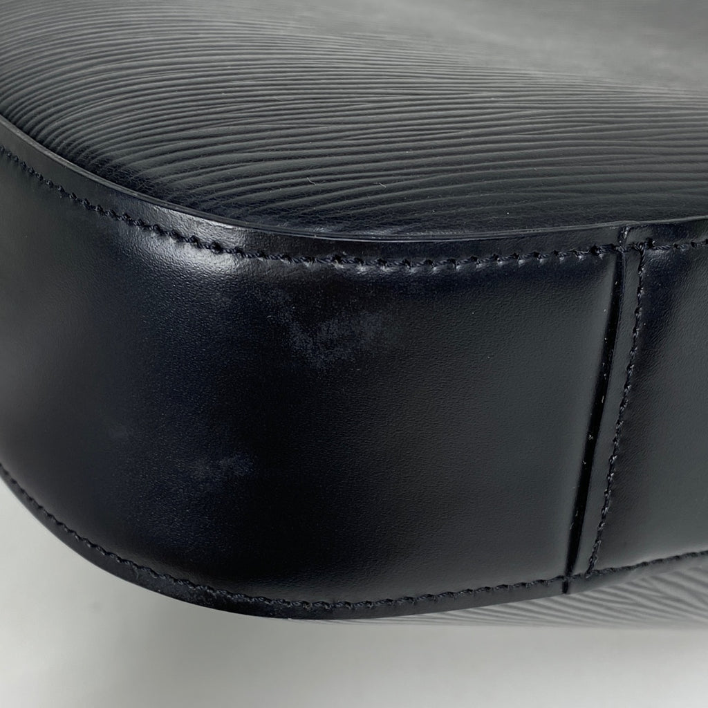 ルイ・ヴィトン レヴリ 肩掛け ショルダーバッグ エピ ノワール(ブラック) M52162 レディース 【中古】brbag