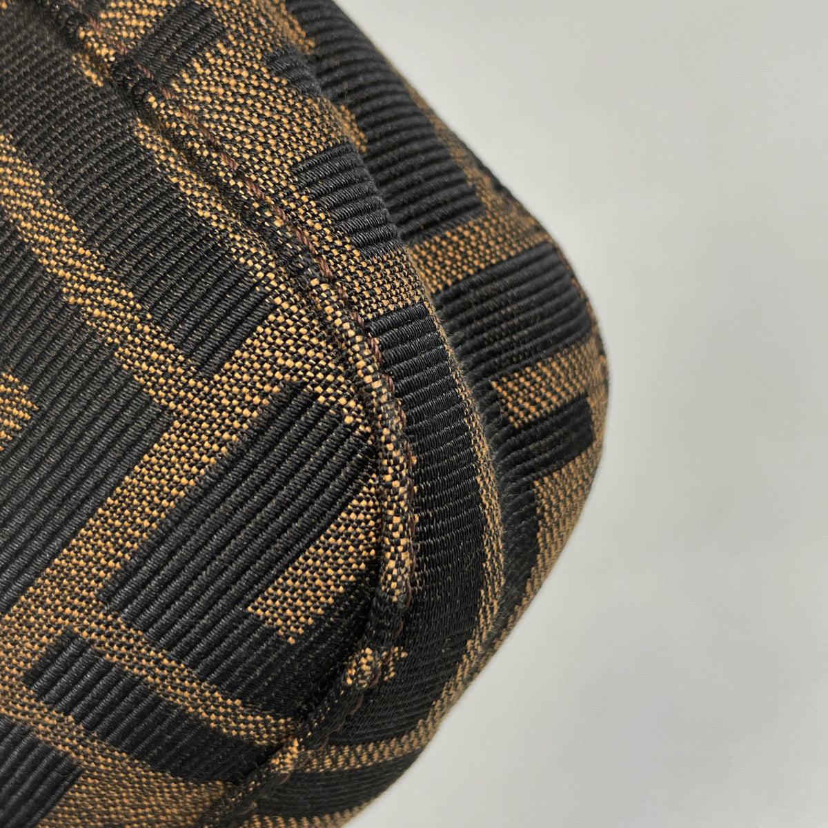 バイセル公式】フェンディ ズッカ柄 マンマバケット