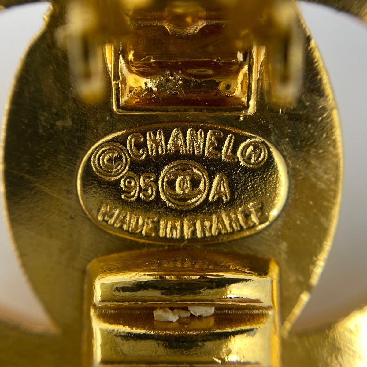 シャネル　イヤリング　ターンロック　箱あり CHANEL シャネル ターンロックイヤリング ヴィンテージ 96 P刻印