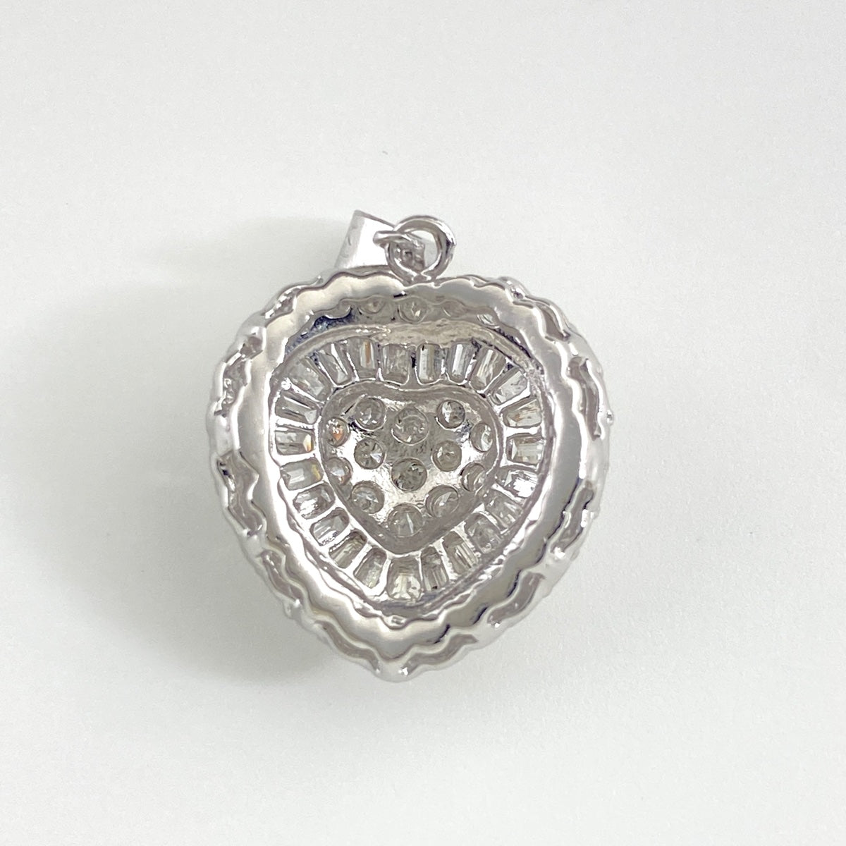 バイセル公式】ハートモチーフ ペンダントトップ プラチナ メレダイヤ