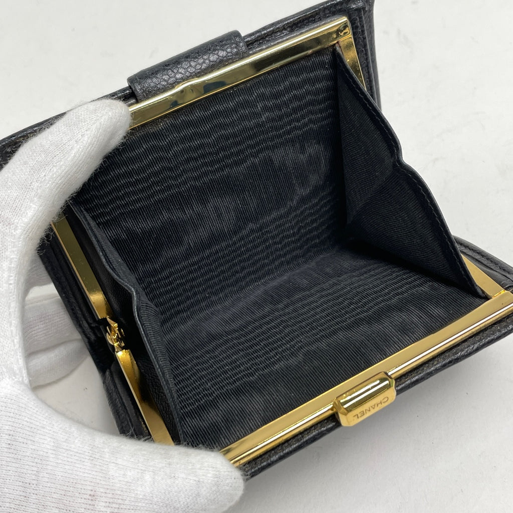 シャネル ココマーク 二つ折り財布 がま口 ビコローレ 二つ折り財布 キャビアスキン ブラック レディース 【中古】brbag