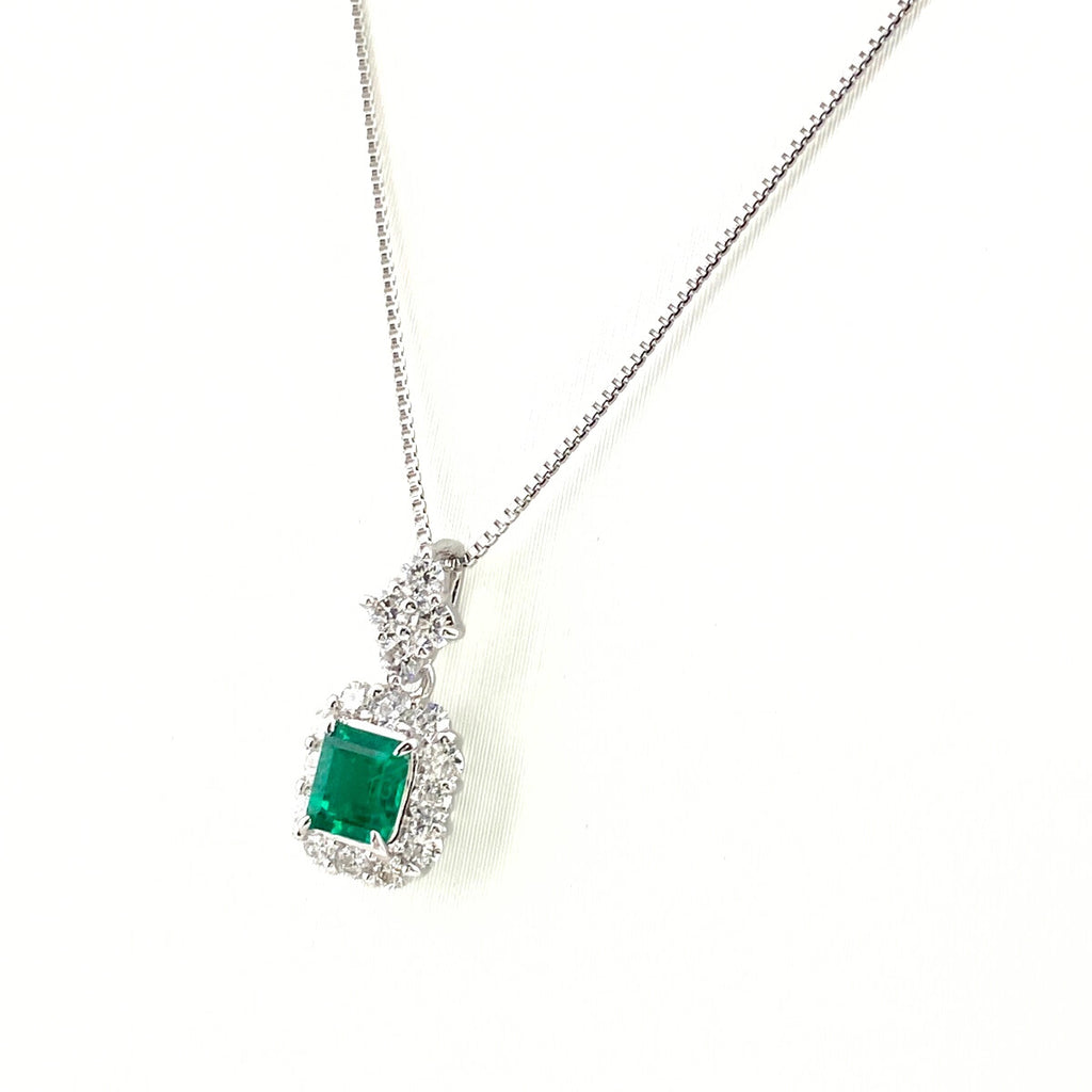 エメラルド デザインネックレス プラチナ ペンダント メレダイヤ ダイヤモンド ネックレス Pt900 Pt850 エメラルド レディース 【中古】nbjwl