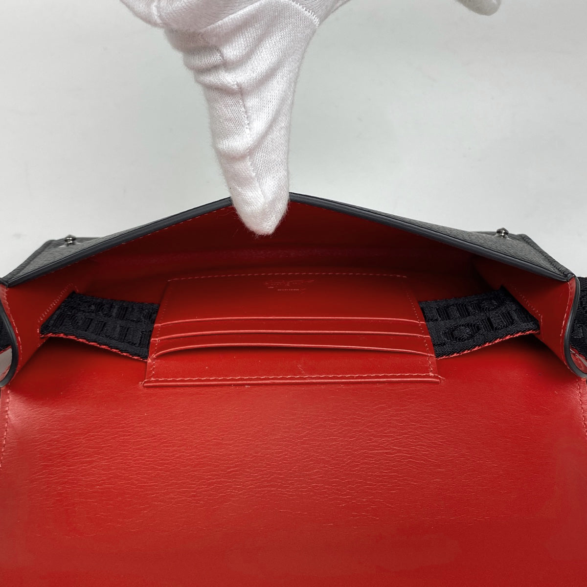 バイセル公式】【在庫一掃】 クリスチャンルブタン ロゴ ウエスト