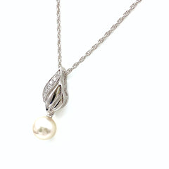 ポーラ パール デザインネックレス プラチナ ペンダント メレダイヤ ネックレス Pt900 パール ダイヤモンド レディース 【中古】brjwl