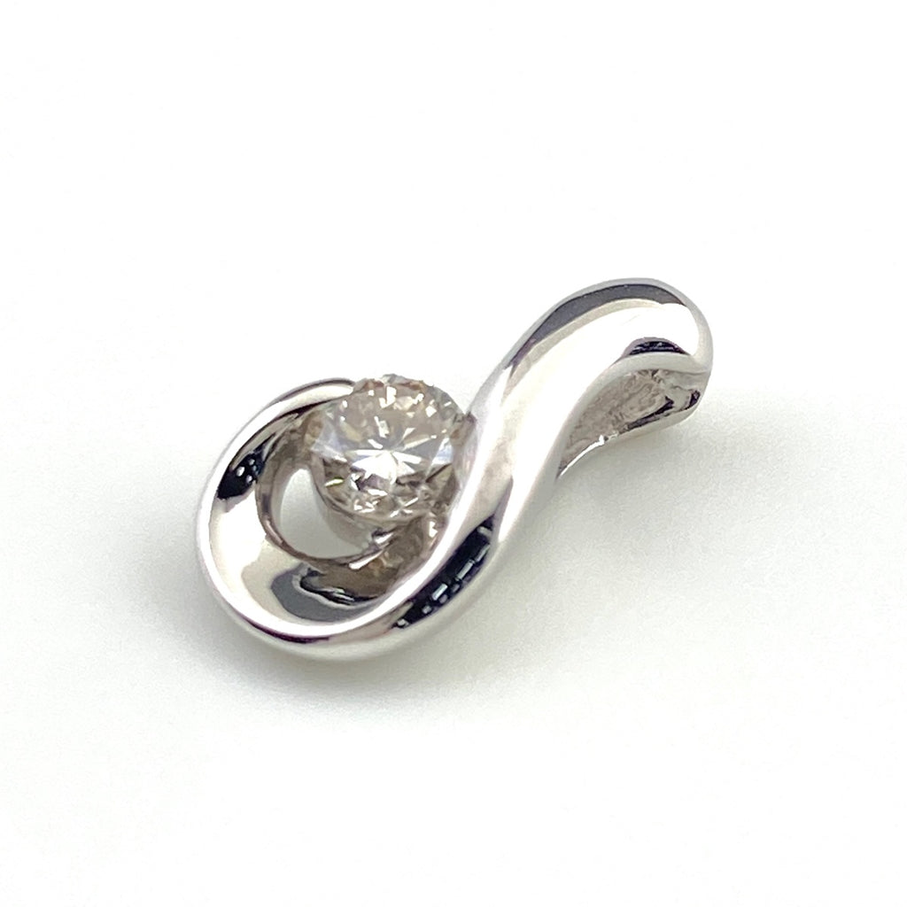 ダイヤモンド ペンダントトップ プラチナ ペンダントトップ Pt900 ダイヤモンド レディース 【中古】nbjwl