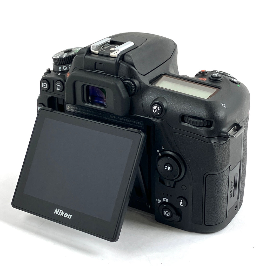 ニコン Nikon D7500 18-140 VR レンズキット デジタル 一眼レフカメラ 【中古】cambb