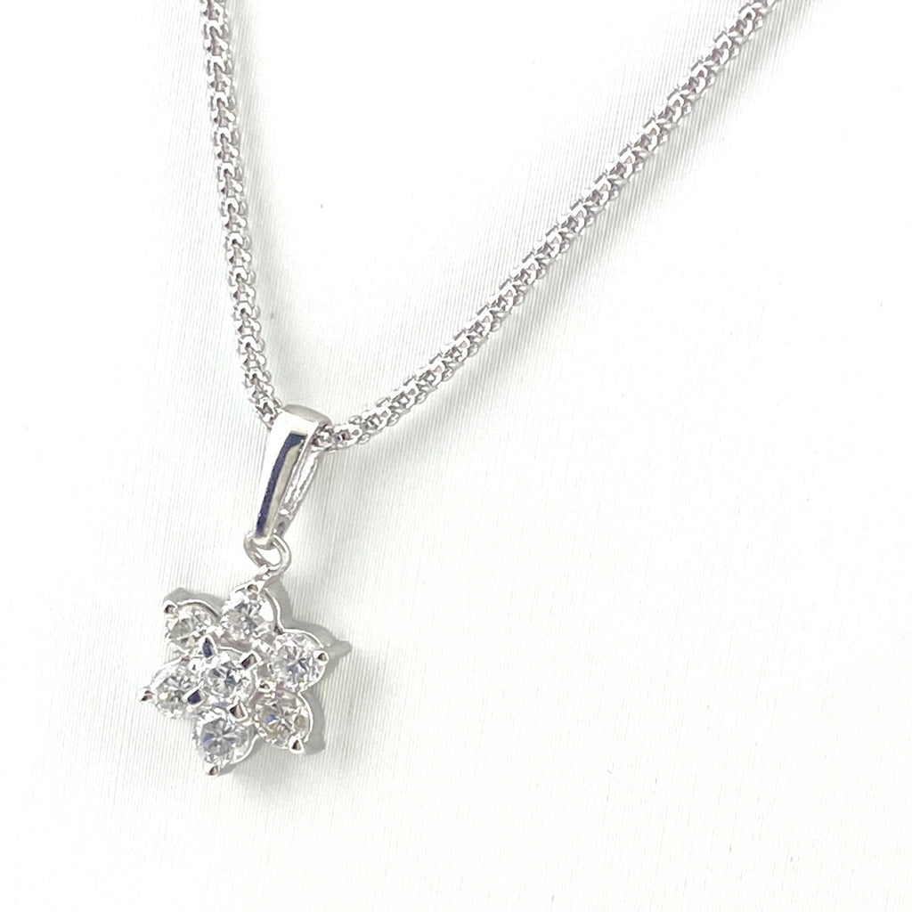 フラワーモチーフ デザインネックレス WG ホワイトゴールド ペンダント メレダイヤ 花 ネックレス K18 WG ダイヤモンド レディース 【中古】nbjwl