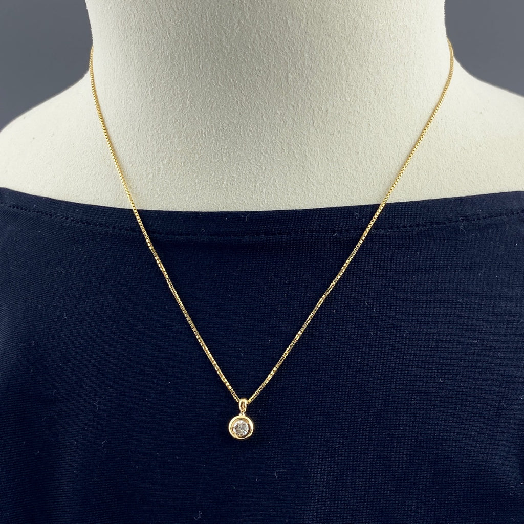 ダイヤモンド デザインネックレス YG イエローゴールド ペンダント ネックレス K18 ダイヤモンド レディース 【中古】nbjwl