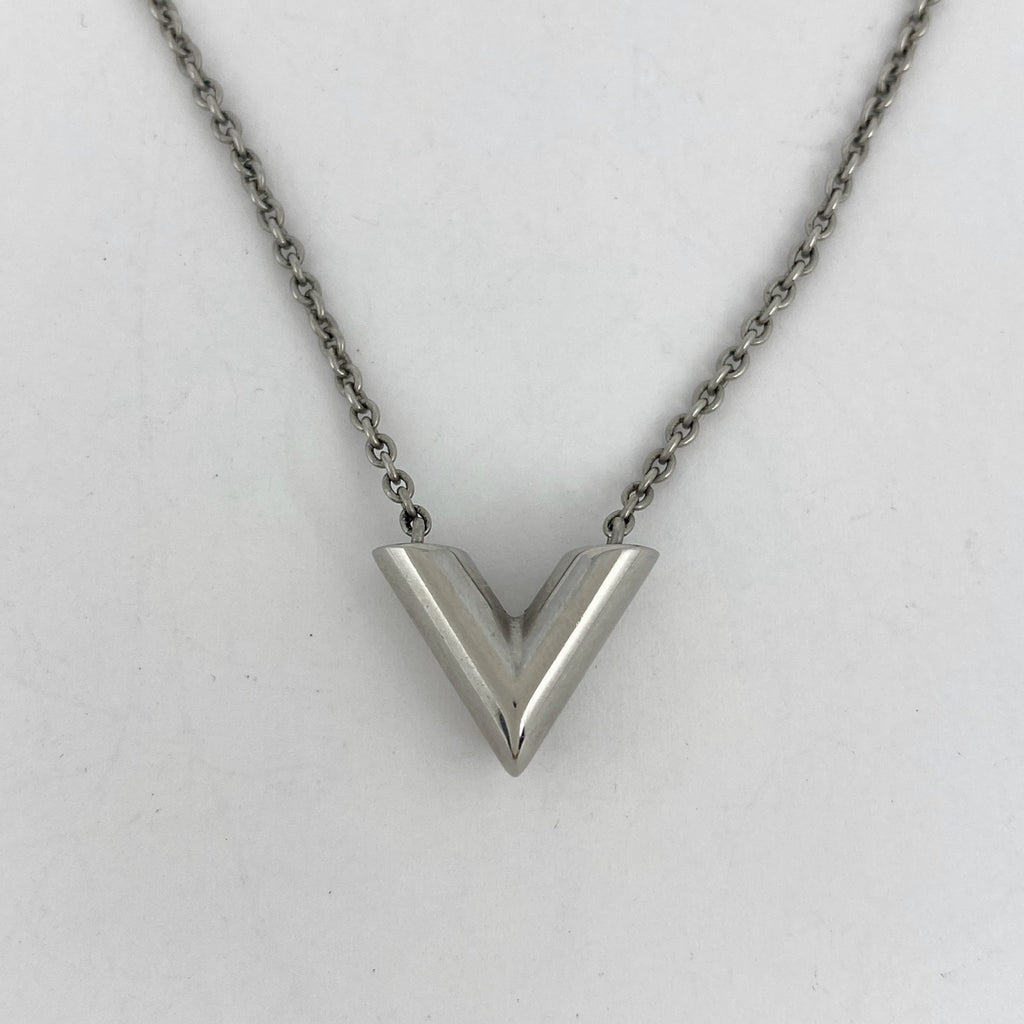 ルイ・ヴィトン エセンシャル V ネックレス LV ネックレス シルバーメッキ シルバー レディース 【中古】bracc