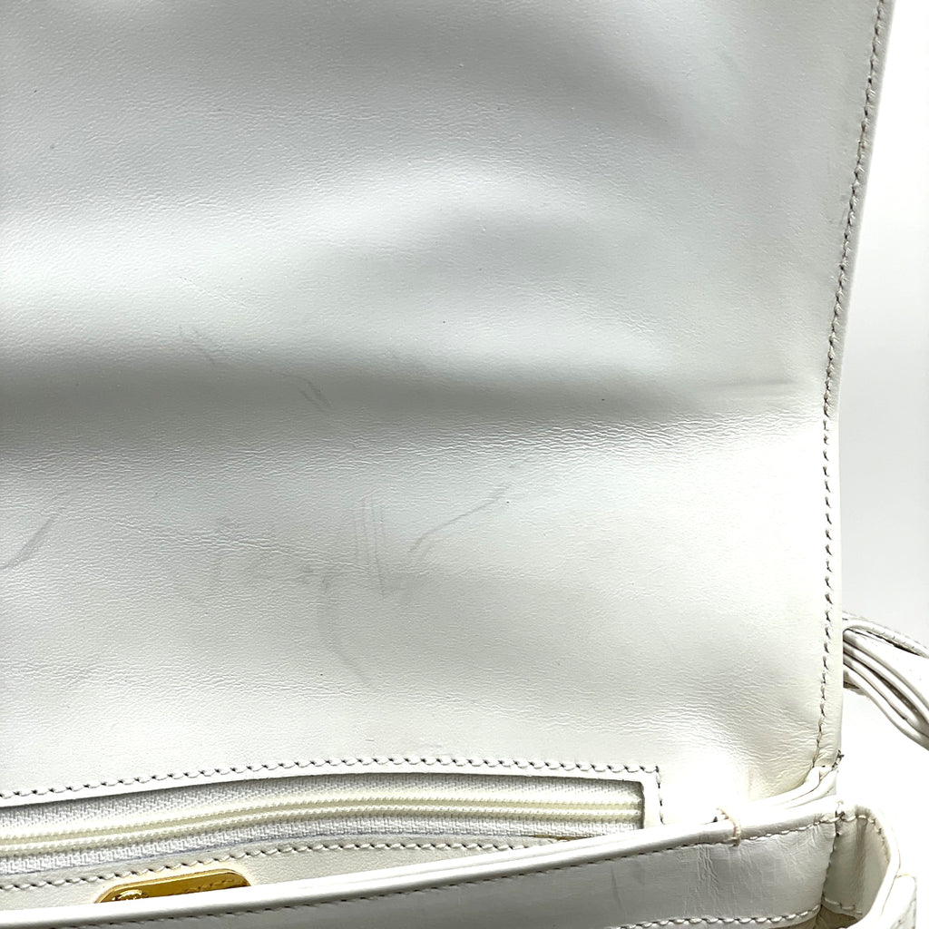 グッチ GGロゴ ショルダーバッグ オールドグッチ 4060012115 ショルダーバッグ レザー ホワイト レディース 【中古】brbag