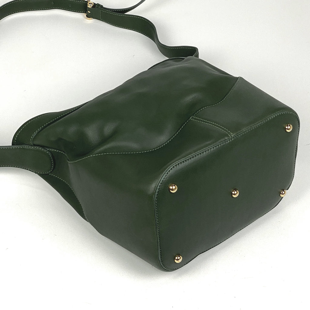 ロエベ ロゴ ショルダーバッグ アナグラム ショルダーバッグ レザー グリーン レディース 【中古】brbag