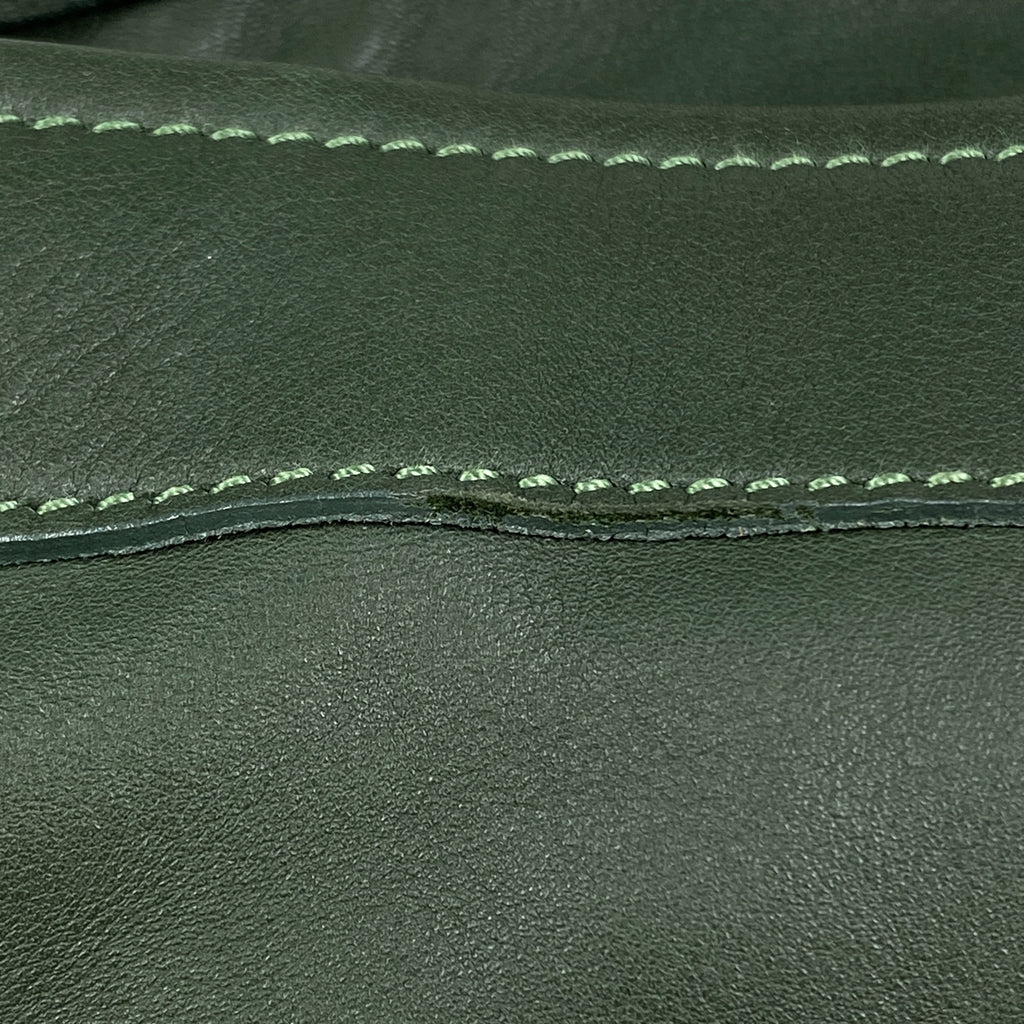 ロエベ ロゴ ショルダーバッグ アナグラム ショルダーバッグ レザー グリーン レディース 【中古】brbag