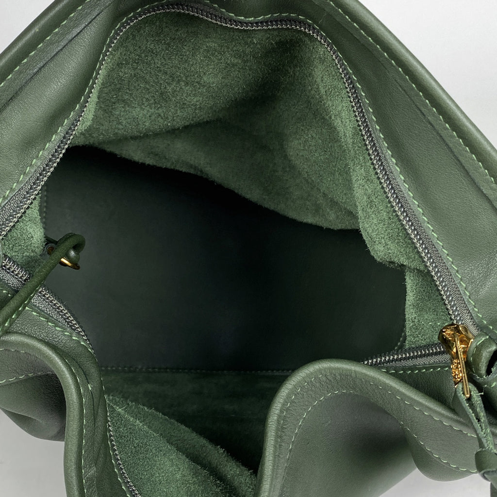 ロエベ ロゴ ショルダーバッグ アナグラム ショルダーバッグ レザー グリーン レディース 【中古】brbag