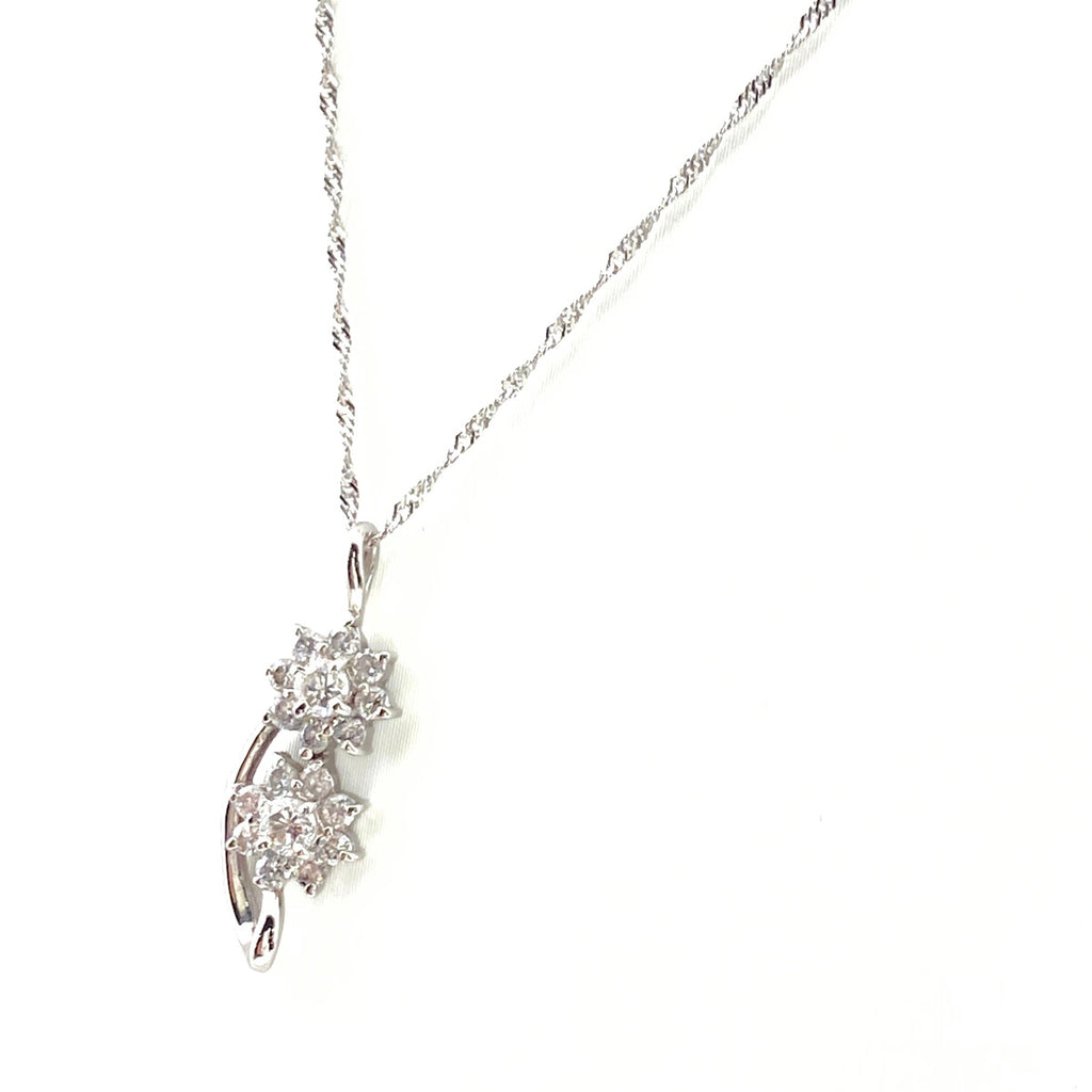 メレダイヤ デザインネックレス プラチナ ペンダント ネックレス Pt900 Pt850 ダイヤモンド レディース 【中古】nbjwl