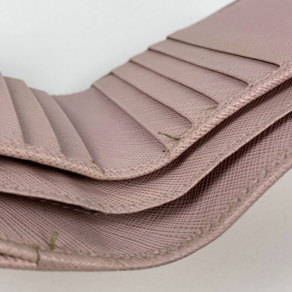 サルヴァトーレフェラガモ ヴァラリボン 二つ折り財布 ロゴ 二つ折り財布 レザー ピンク レディース 【中古】brbag