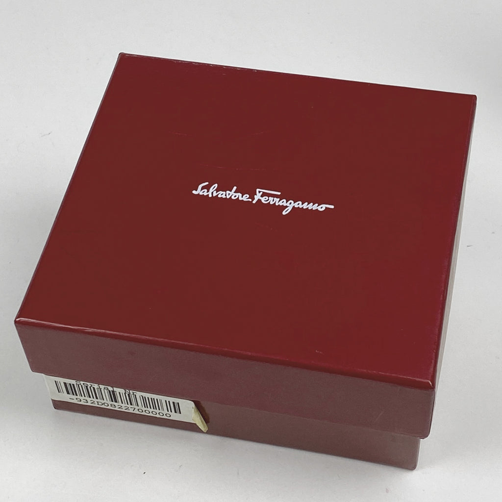サルヴァトーレフェラガモ ヴァラリボン 二つ折り財布 ロゴ 二つ折り財布 レザー ピンク レディース 【中古】brbag
