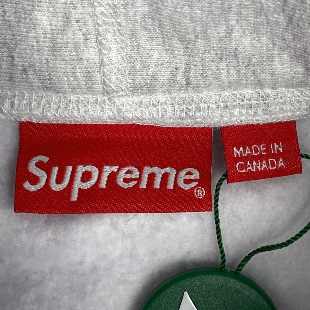 シュプリーム ロゴ パーカー 迷彩柄 裏起毛 プルオーバー スウェット トップス パーカー ライトグレー メンズ 【中古】brapp