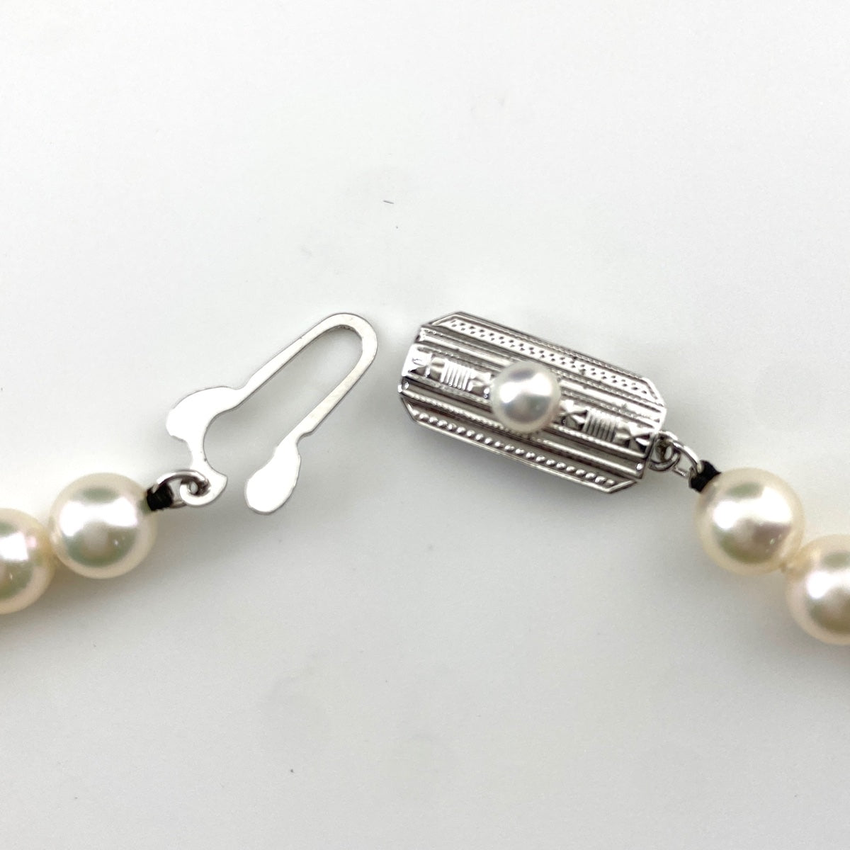 美品　ネックレス　本真珠　パール　SILVER 約6.8㎜〜7.3㎜ パールネックレス レディース スワロフスキーパールネックレス