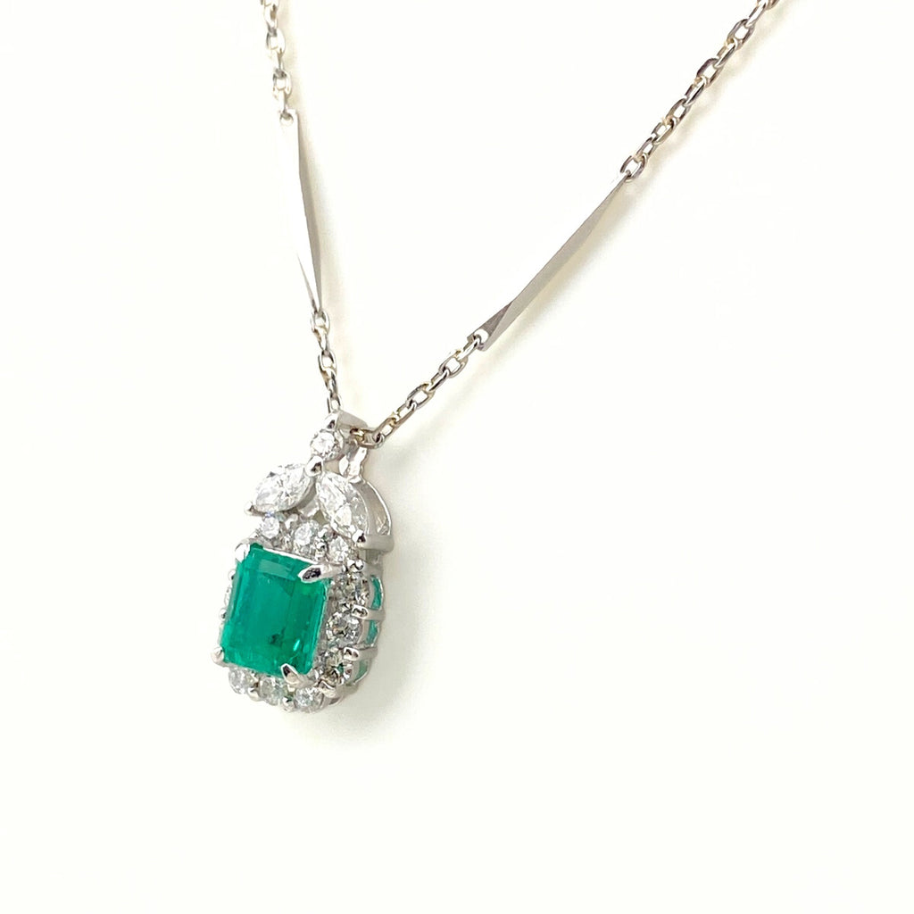 エメラルド デザインネックレス プラチナ ペンダント メレダイヤ ダイヤモンド ネックレス Pt900 Pt850 エメラルド レディース 【中古】nbjwl