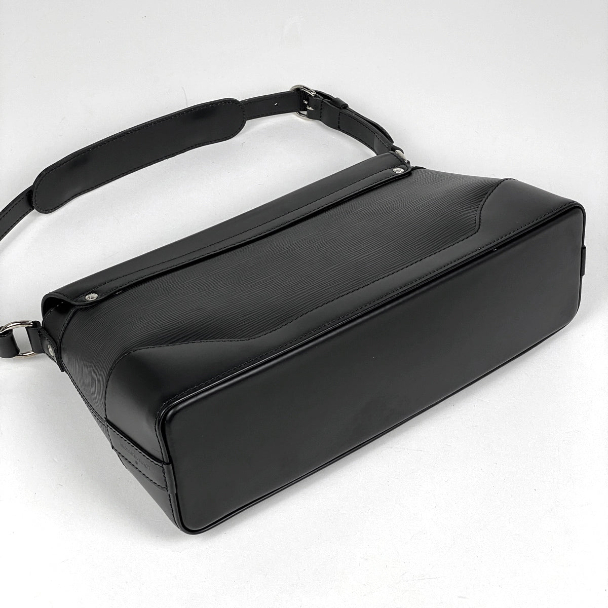 バイセル公式】ルイ・ヴィトン バガデル PM ショルダーバッグ 肩掛け