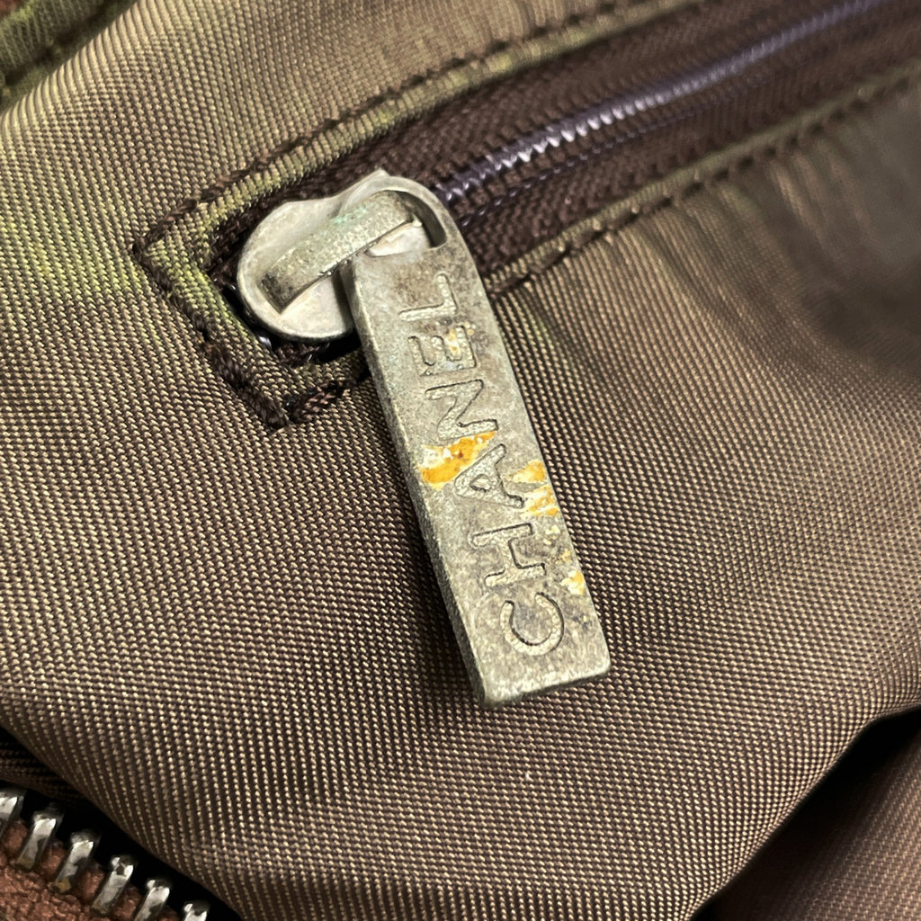 シャネル ニュートラベルライン ショルダーバッグ ココマーク 円筒型 ショルダーバッグ ナイロンジャガード ブラウン レディース 【中古】brbag