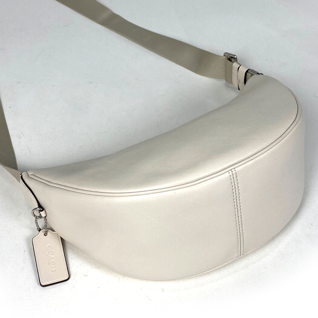 コーチ ペース ショルダーバッグ ロゴ ショルダーバッグ レザー ホワイト CT644 レディース 【中古】brbag