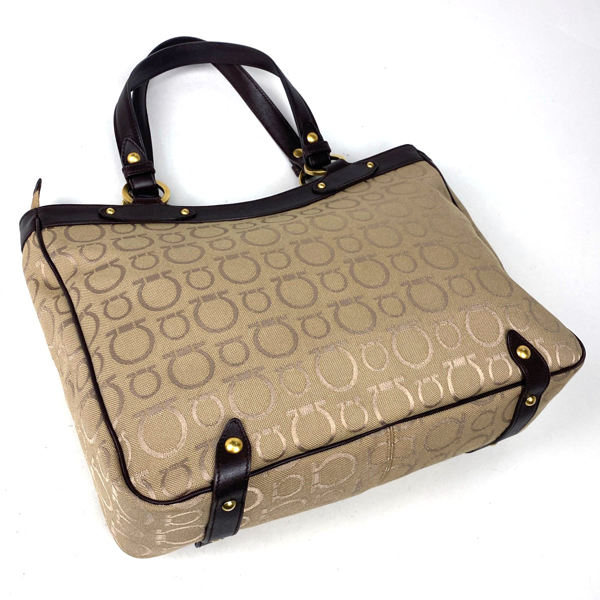 サルヴァトーレ　フェラガモ　ジュリエット　ガンチーニ　ハンドバッグ　ベージュ 楽天市場】【バッグ】Salvatore Ferragamo サルヴァトーレ