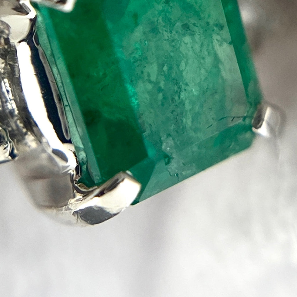 エメラルド デザインリング プラチナ 指輪 メレダイヤ リング 12号 Pt900 エメラルド ダイヤモンド レディース 【中古】nbjwl