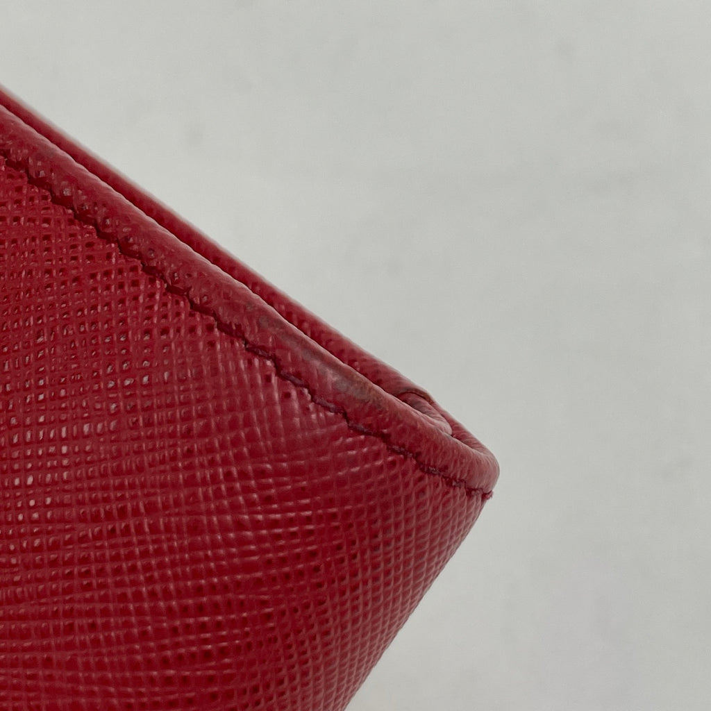 プラダ ロゴ 二つ折り財布 L字ファスナー 二つ折り財布 サフィアーノレザー レッド レディース 【中古】brbag