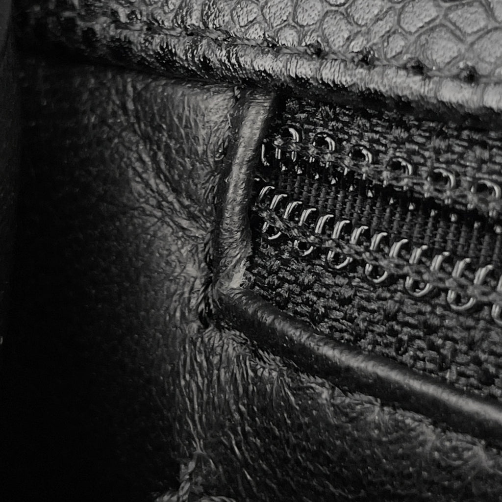 シャネル デカ マトラッセ シングルフラップ チェーン ショルダーバッグ ココマーク Ｗチェーン ショルダーバッグ キャビアスキン ブラック レディース 【中古】brbag