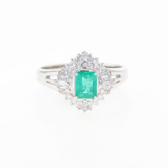 エメラルド デザインリング プラチナ 指輪 メレダイヤ リング 13号 Pt900 エメラルド ダイヤモンド レディース 【中古】nbjwl