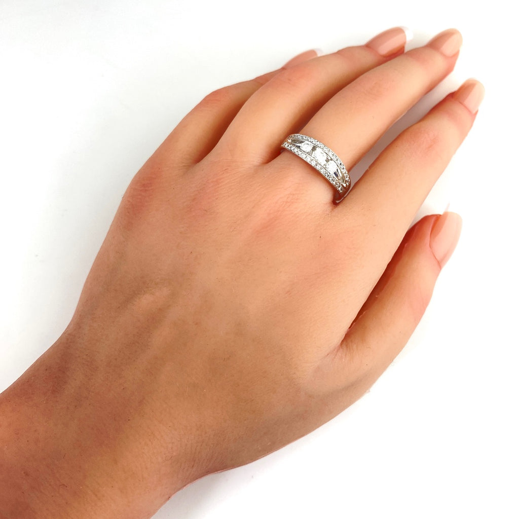 トリロジー メレダイヤ デザインリング プラチナ 指輪 リング 20.5号 Pt900 ダイヤモンド レディース 【中古】brjwl