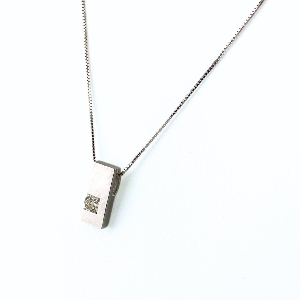 タサキ ダイヤモンド デザインネックレス WG ホワイトゴールド ペンダント ネックレス K18 WG ダイヤモンド レディース 【中古】brjwl