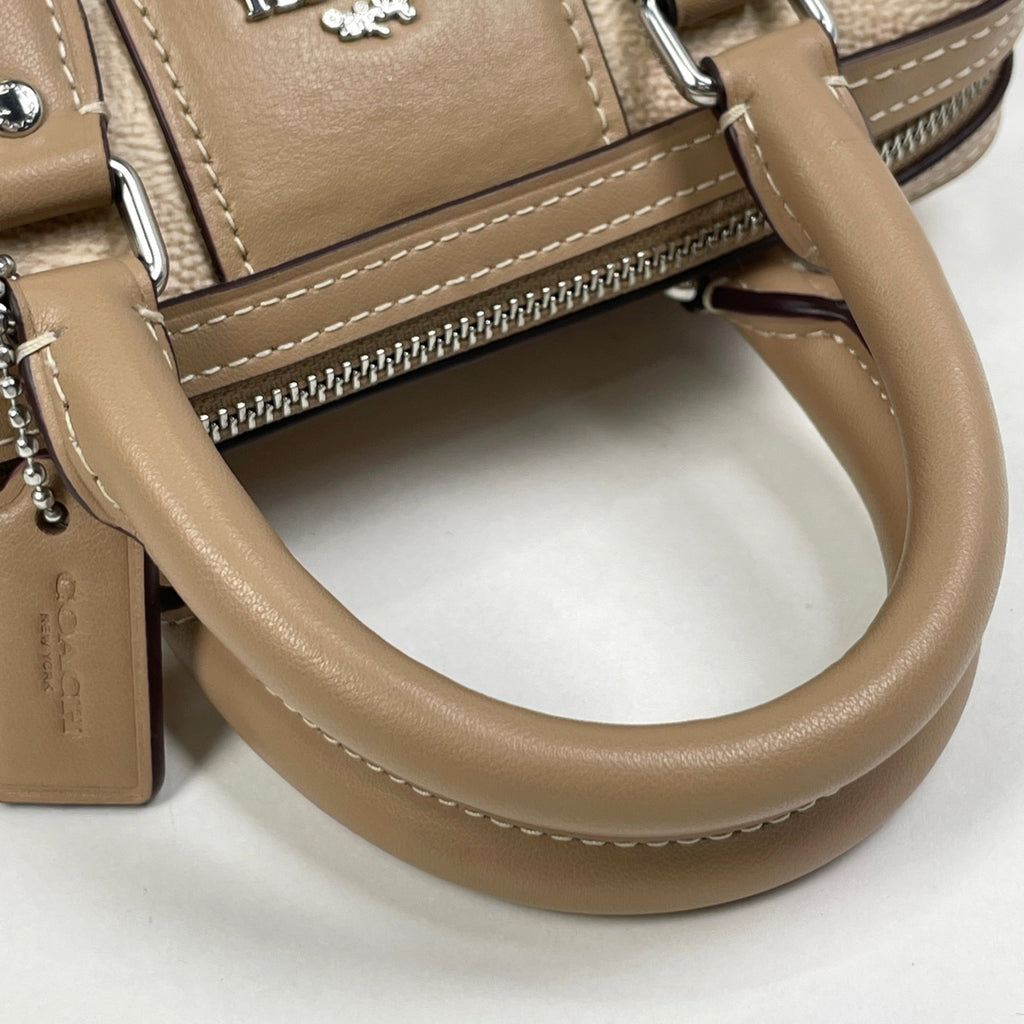 コーチ ミニ ローアン クロスボディバッグ 2WAY ハンドバッグ シグネチャー キャンバス ストライプ ショルダーバッグ コーティングキャンバス ベージュ CW331 レディース 【中古】brbag