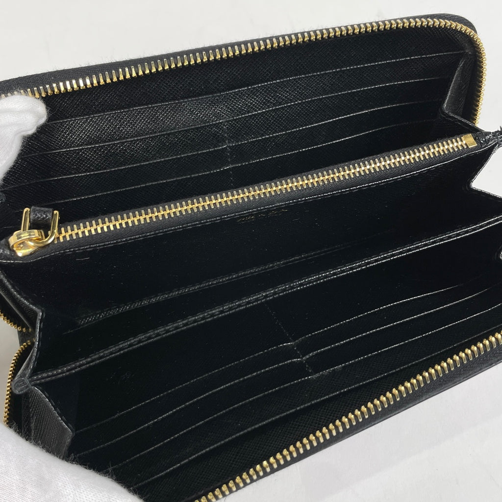プラダ ロゴ ラウンドファスナー 長財布 ラウンドジップ 長財布 サフィアーノレザー ネロ(ブラック) 1ML506 レディース 【中古】brbag